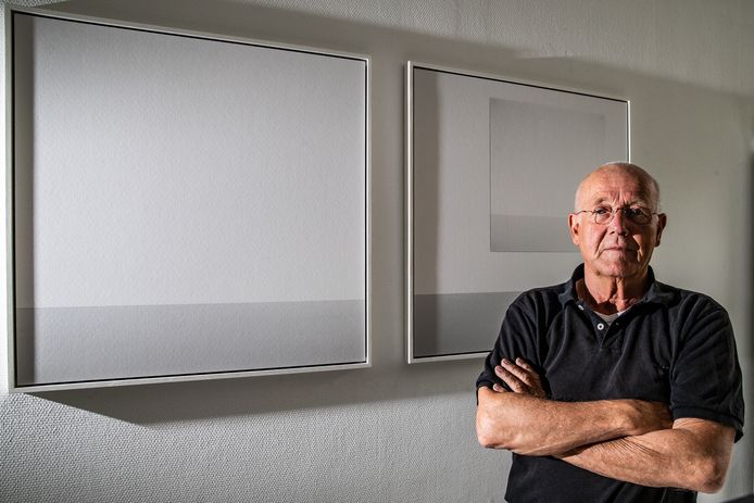 John Tromp is 72 jaar bij zijn afstudeerwerk na 5 jaar Foto Academie in Amsterdam.