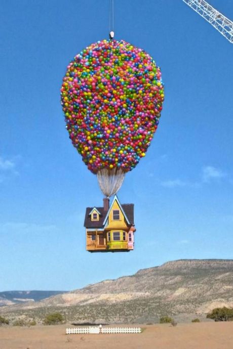 Iconisch huis uit Up-film nu écht te huur: 8000 ballonnen handmatig vastgeknoopt