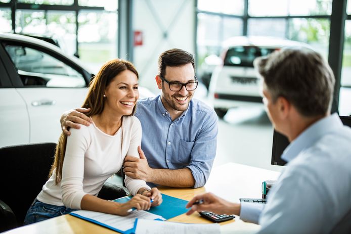 Wat gebeurt er met je oude verzekering als je een nieuwe auto koopt?