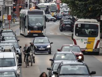‘Door coronacrisis’ voor 2024 geen trambus in Kortrijk, ook werken in Doorniksewijk uitgesteld
