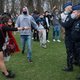 Weer feest in Ter Kamerenbos: politie zet waterkanon in en verricht arrestaties