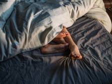 Leurs ébats sexuels empêchent les voisins de dormir: “Ils tapent même dans le mur”
