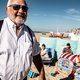 ‘De toekomst van Jean-Marie Dedecker is zo schitterend dat hij zelfs binnenshuis een zonnebril moet dragen’