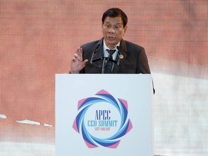 Filipijnse president Duterte stak op 16-jarige leeftijd iemand dood en is er fier op