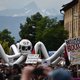 Duizenden betogers vragen G7 meer inspanningen tegen armoede en staatstoezicht