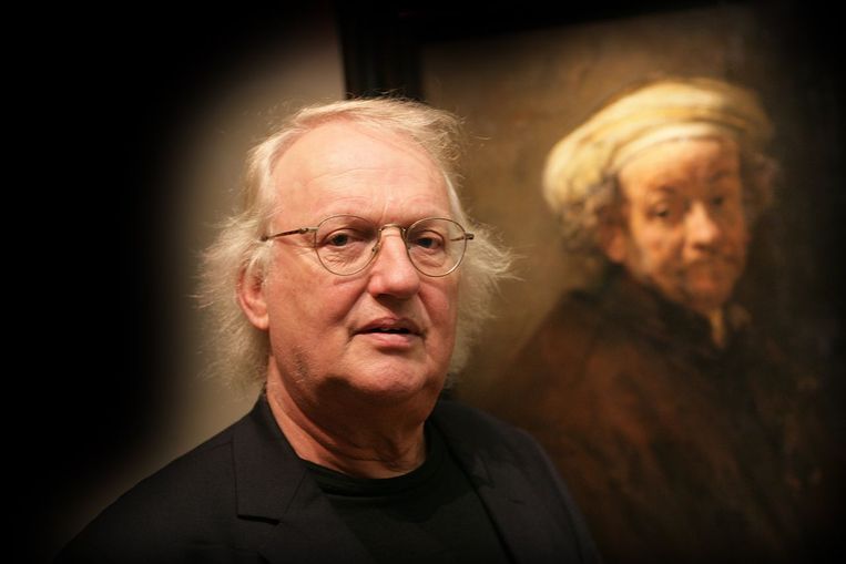 Rembrandt expert Ernst van de Wetering (1938-2021).  Statue Rembrandt Heritage Foundation