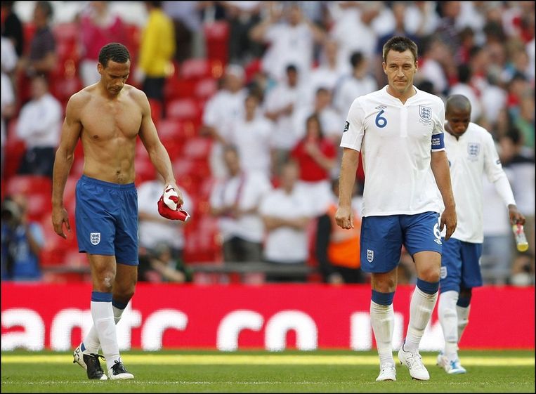Ferdinand en Terry kunnen niet meer door dezelfde deur. Beeld UNKNOWN