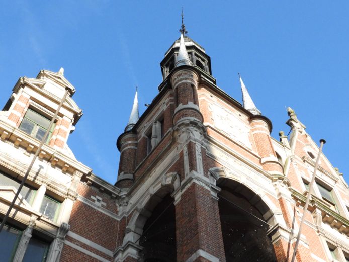 Gemeente zoekt nieuwe invulling voor oud gemeentehuis Hemiksem hln.be