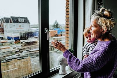 Bewoners Boomweide balen van bouwopslag voor de deur: ‘Er zou groen komen, we zijn deze rommel beu’