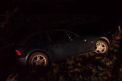 Bestuurder spoorloos na eenzijdig ongeluk in Baak