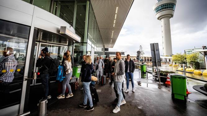 Luchtvaartmaatschappijen: ‘Beperkt aantal vluchten’ verplaatst in meivakantie
