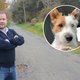 Jogger steekt hondje dood voor ogen van zijn baasje