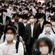 Het vergrijsde Japan houdt het aantal coronadoden beperkt. Maar hoe?