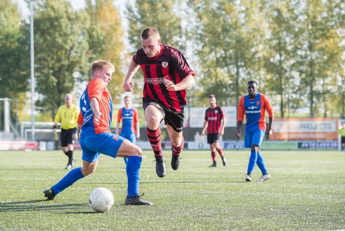 Excelsior Zetten wint in pover duel nipt van Oranje Blauw | Voetbal ...