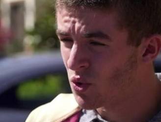 "Het was een vreselijke nachtmerrie": Lewis (17) verschool zich twee uur in kast terwijl zijn vrienden werden doodgeschoten