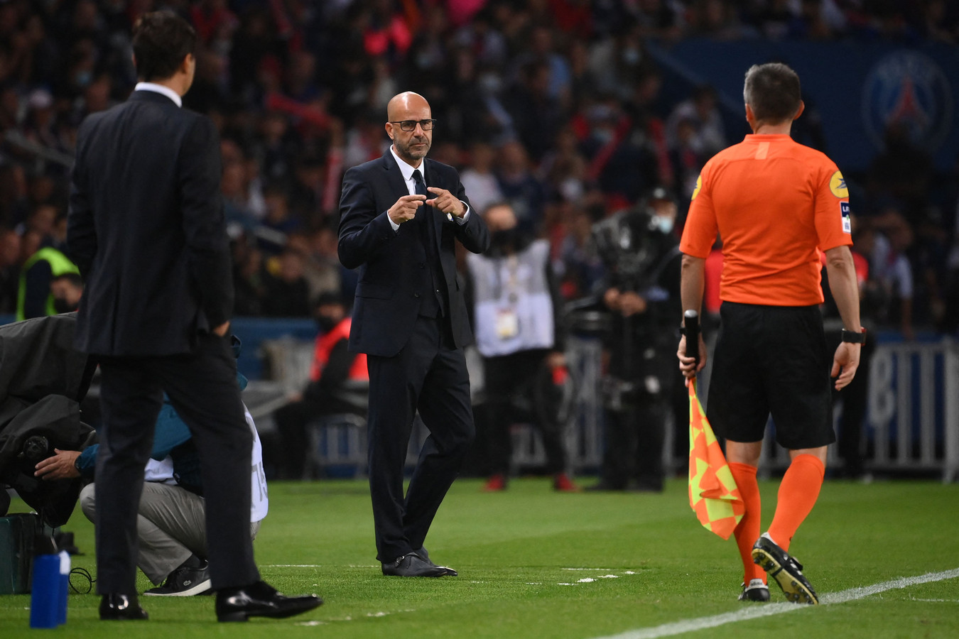 Peter Bosz tijdens het duel met Paris Saint-Germain.