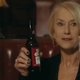 Actrice Helen Mirren leest dronken bestuurders flink de les