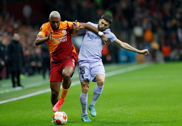 Galatasaray kwam na een door Ryan Babel afgedwongen corner op voorsprong.