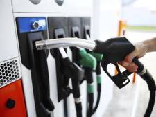 Benzine in Duitsland vanaf volgende week 50 cent per liter goedkoper dan in Nederland