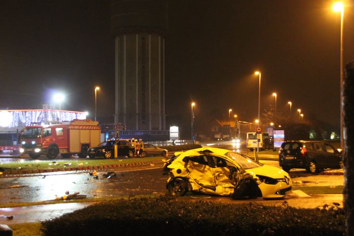 Het ongeval gebeurde aan rotonde La Palma in Menen.