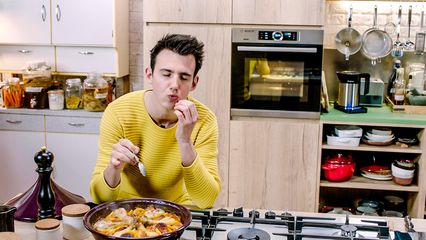 62. Tajine met kip, amandelen en abrikoos