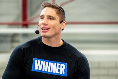 Wassen beeld Rico Verhoeven onthuld in Amsterdam