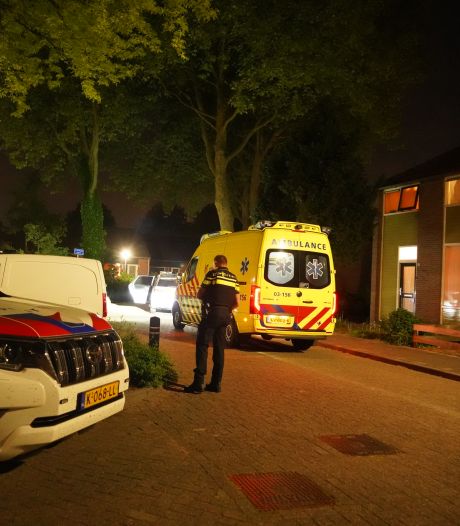 Man (38) gewond na steekincident in Meppel, politie pakt vermoedelijke dader (45) op in woning