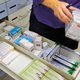 2,8 miljard euro belastinggeld vloeit naar farmabedrijven, maar in ruil krijgen we geen goedkopere medicijnen