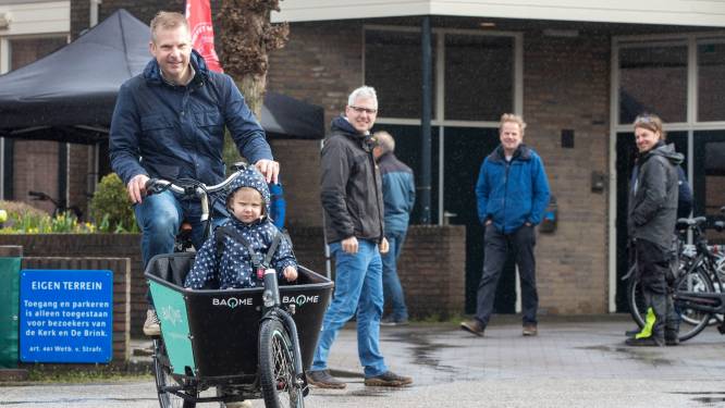 De auto is ‘een heilige koe’, zo proberen ze daar in Bennekom verandering in te brengen