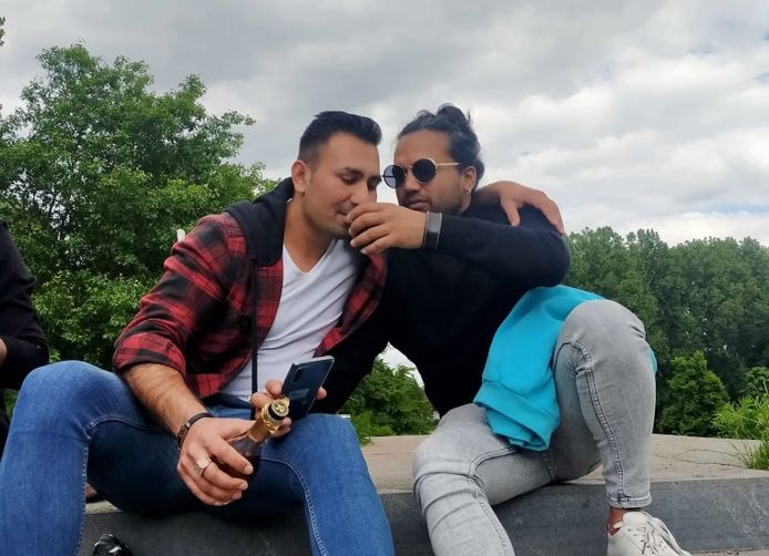 De Pakistaan Ali (rechts) en zijn partner Radja toen ze nog samen waren in Nederland.