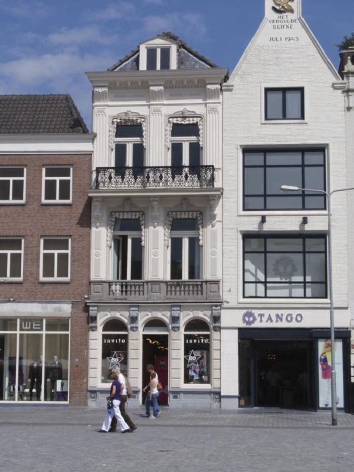 Toerist komt ook voor mooie puien Den Bosch, Vught bd.nl