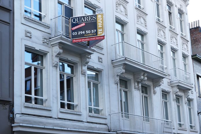 Een huis huren wordt almaar duurder. In Antwerpen betaal je gemiddeld 954 euro voor een appartement.