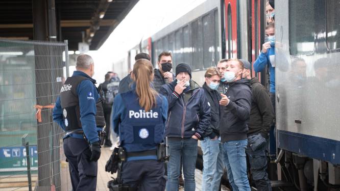 Trein staat drie kwartier stil in Oudenaarde, omdat betogers mondmasker weigeren: "Veiligheidsdiensten komen tussen waar passagiers hardleers zijn”