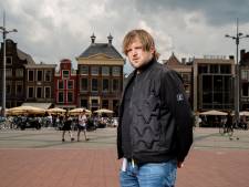 Politie publiceert beelden van aanval met molotovcocktail bij huis Groningse journalist
