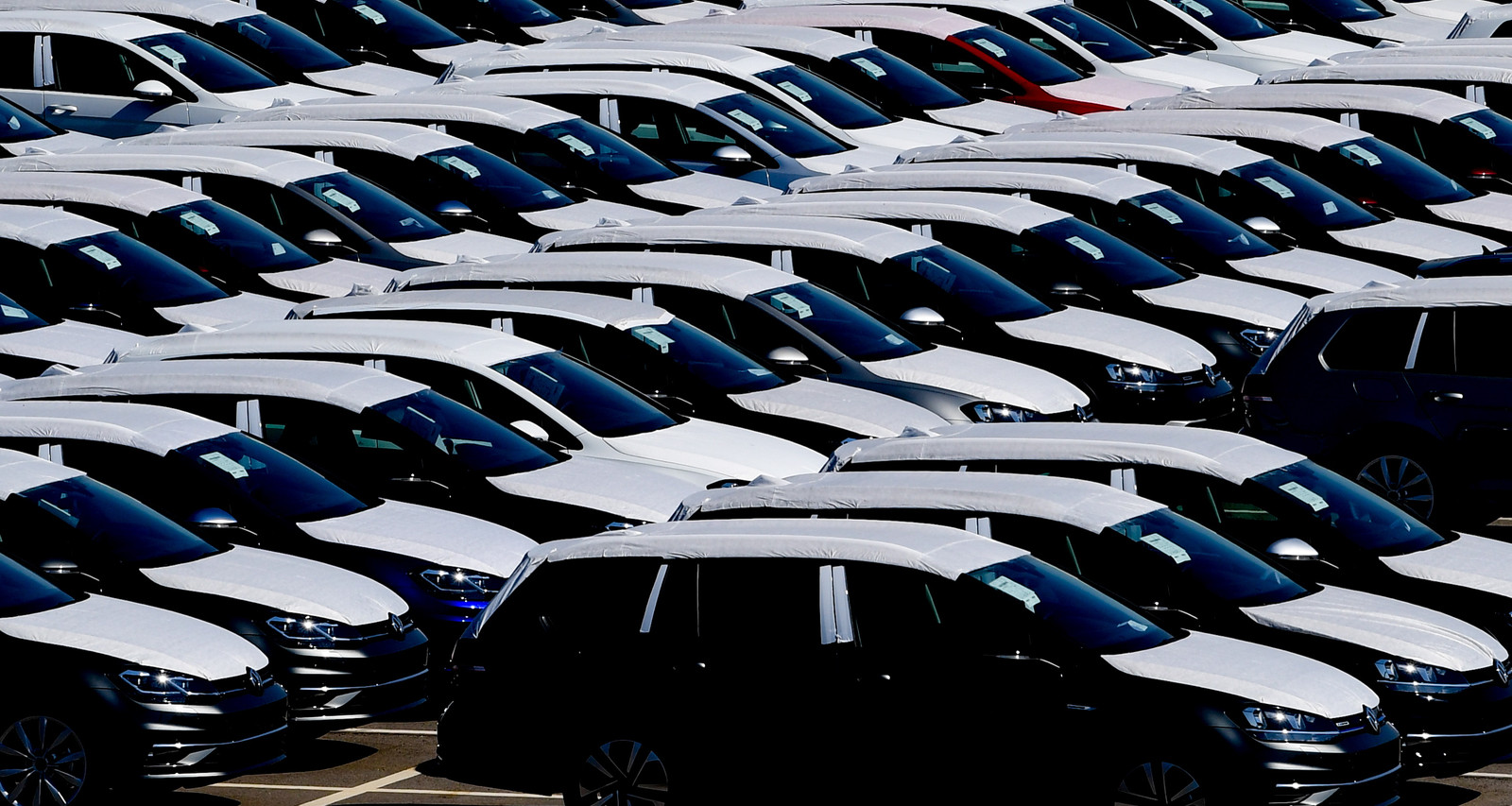 De Europese auto-industrie ligt plat. Nederlandse toeleveranciers hebben daar veel last van.