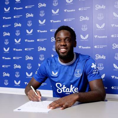 LIVE MERCATO: Retour en Premier League pour Orel Mangala, le Diable quitte (déjà) Lyon et rejoint Everton en prêt