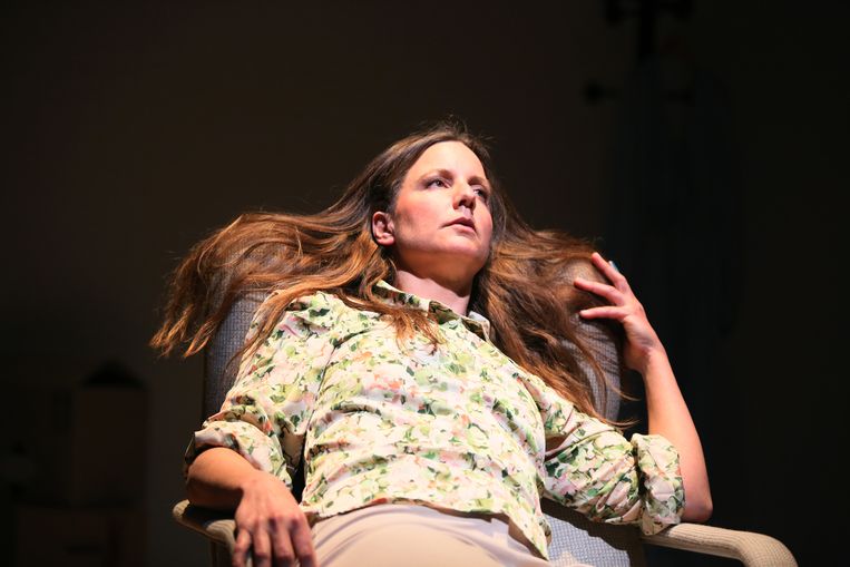 Anna Schoen in ‘Echo’ van theatergroep Echo. Beeld Sanne Peper