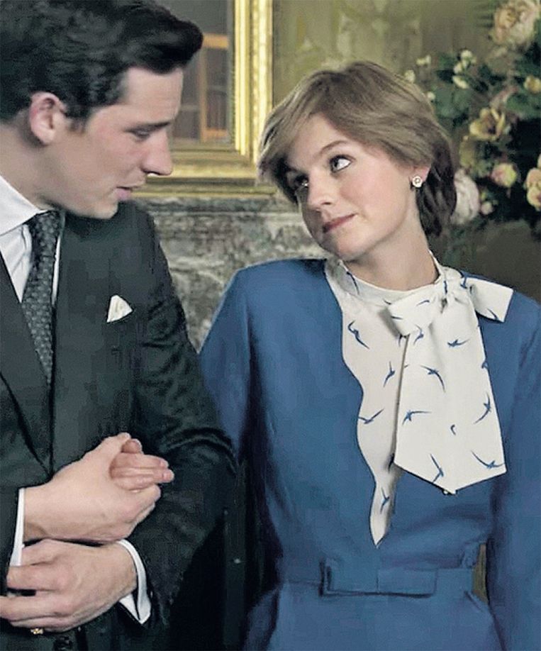 Josh O’Connor en Emma Corrin als prins Charles en Diana in 'The Crown'. Beeld netflix