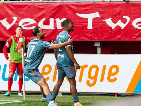 FC Twente dreigt met intrekken seizoenkaart of stadionverbod als fans zich misdragen