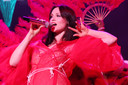 Sophie Ellis-Bextor werd internationaal bekend met Murder on the dancefloor en Groovejet (if this ain't love).