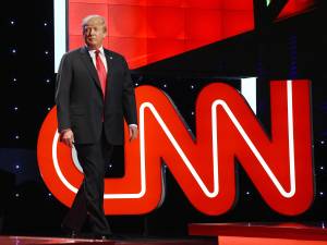 Donald Trump porte plainte contre CNN et réclame 475 millions de dollars: “Une campagne de dissuasion”