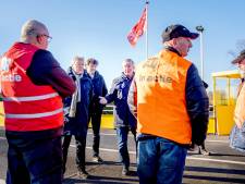 Felle discussie op autoloze pont Megen; veermannen voeren actie voor behoud eigen cao