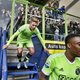 Veerkrachtig Ajax zet Vitesse aan de kant