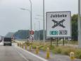 De douane wilde de beklaagde controleren langs de E40 in Jabbeke, maar die weigerde te stoppen.