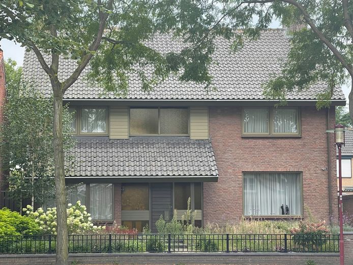 De woning aan de Dorpsstraat in Halsteren van Chris Grinwis en zijn vrouw Mia.