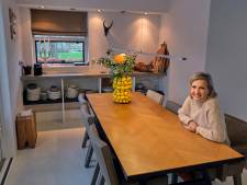 Jolanda geniet van de vrijheid in haar woning aan de vijver: ‘Zo vanuit je deur het ijs op in de winter’