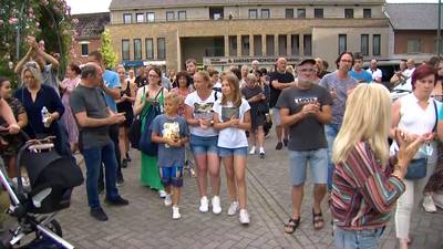 Tientallen mensen komen samen op wake voor Jürgen Conings