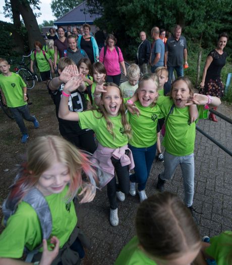 Zoektocht naar vrijwilligers en bestuursleden: toch gaan de avondvierdaagse in Rijssen en Nijverdal door