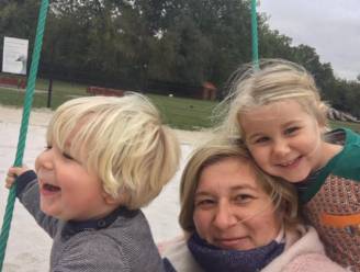 Mama van meisje met autisme aan de ministers Hilde Crevits en Jo Vandeurzen: “Is er iets anders dan spartelen en verzuipen? Doe er iets aan”