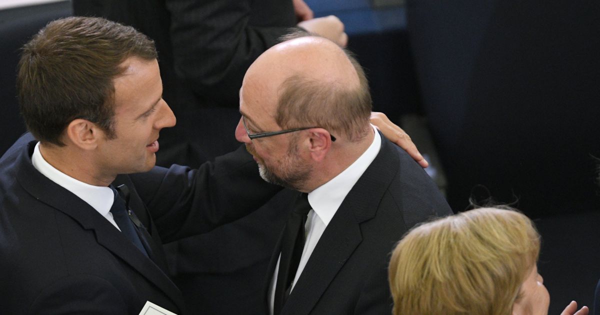 Macron wedt op verschillende paarden met Schulz-meeting